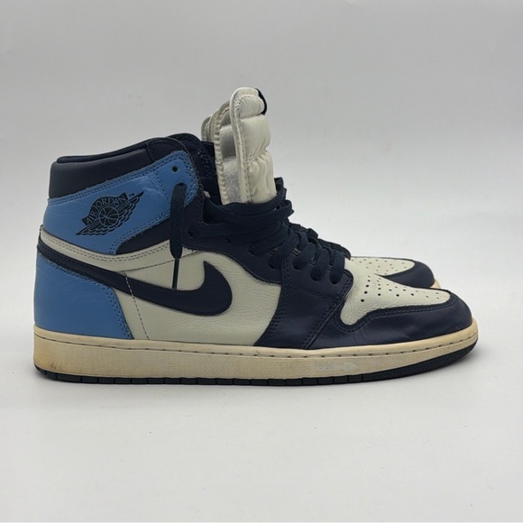 Nike Air Jordan 1 Retro OG High Obsidian UNC 555088-140 Size 12 - Used